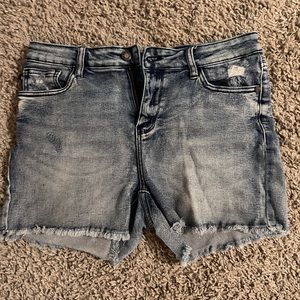 Judy Blue shorts size LARGE EUC